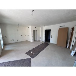 TRE LOCALI CON GIARDINO_O2