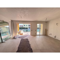 TRE LOCALI CON GIARDINO_O2