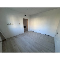 TRE LOCALI CON GIARDINO_O1