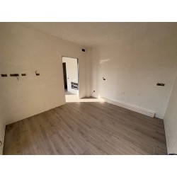 TRE LOCALI CON GIARDINO_P5