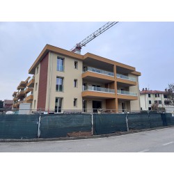 TRE LOCALI CON GIARDINO_P5