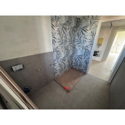 TRE LOCALI CON GIARDINO_O12