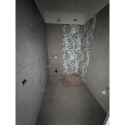 TRE LOCALI CON GIARDINO_O12