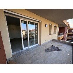 TRE LOCALI CON GIARDINO_O12