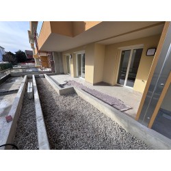 TRE LOCALI CON GIARDINO_P2