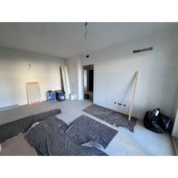 TRE LOCALI CON GIARDINO_O4