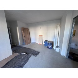 TRE LOCALI CON GIARDINO_O4