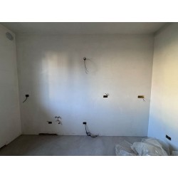 TRE LOCALI CON GIARDINO_O4