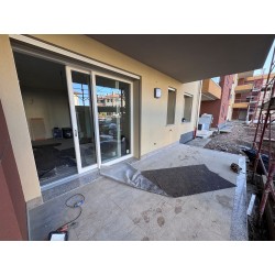 TRE LOCALI CON GIARDINO_O4