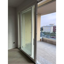 TRE LOCALI CON GIARDINO_O4